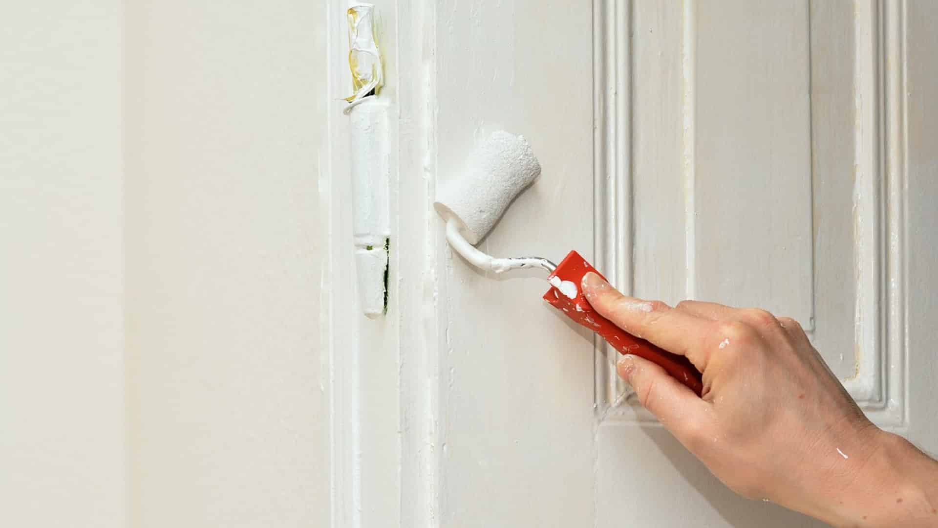 Comment rénover une porte ?