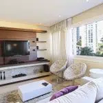 Le meuble TV suspendu est parfait pour les petites pièces