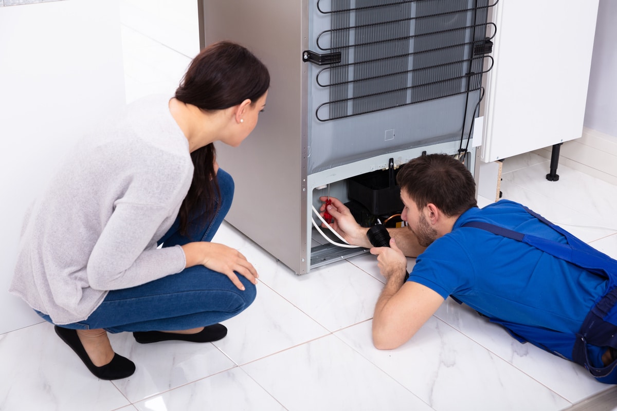Une odeur de gaz sort de mon réfrigérateur que faire ? Tip Top Déco & Maison