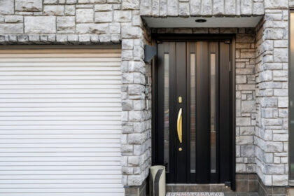 Volets roulants, battants ou coulissants : comment choisir selon son habitat ?